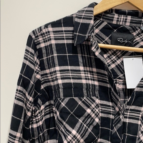 NEW • Rails • Leo Button Down Plaid Shirt Onyx Sm - Picture 7 of 8